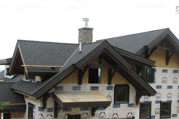 Lake-Koocanusa-Montana-Canadian-Timberframes-Construction-fascia-Roofing